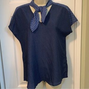 Banana Republic Blue Dot Blouse Size Small- new